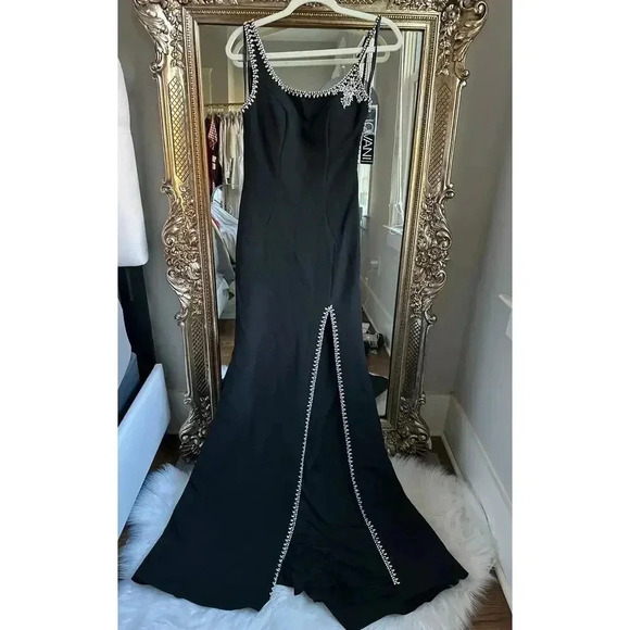Jovani Dresses & Skirts - Jovani 09116 Bejeweled Backless Gown in BLACK NEW NWT